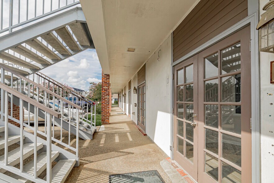 More Photos Of 7423 Picardy Ave, Baton Rouge Medical For Lease