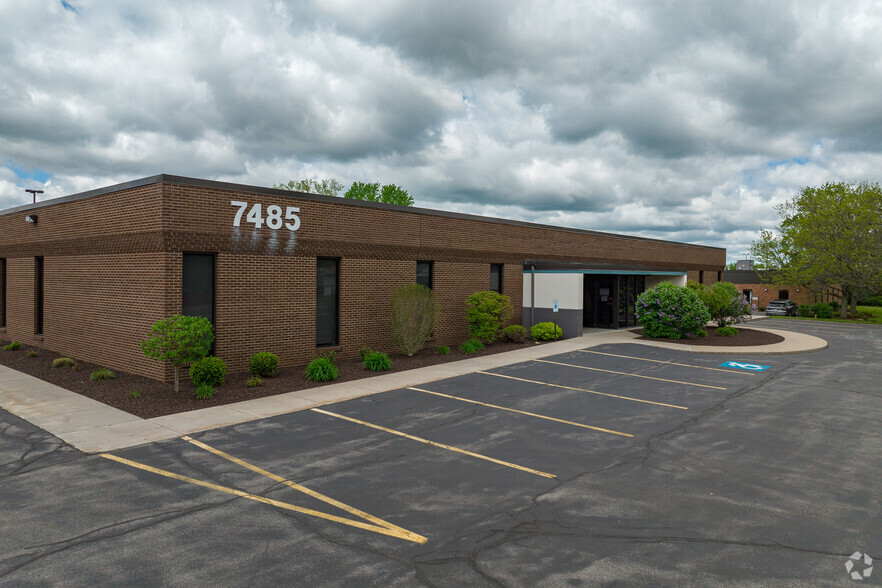 Primary Photo Of 7485 Henry Clay Blvd, Liverpool Office For Sale