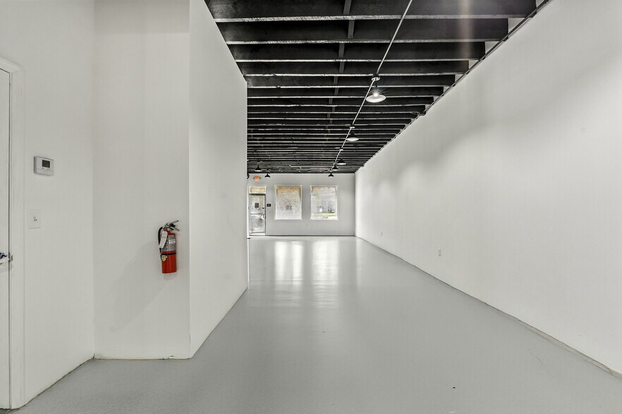 More Photos Of 1200 Kings Ave, Jacksonville Freestanding For Lease