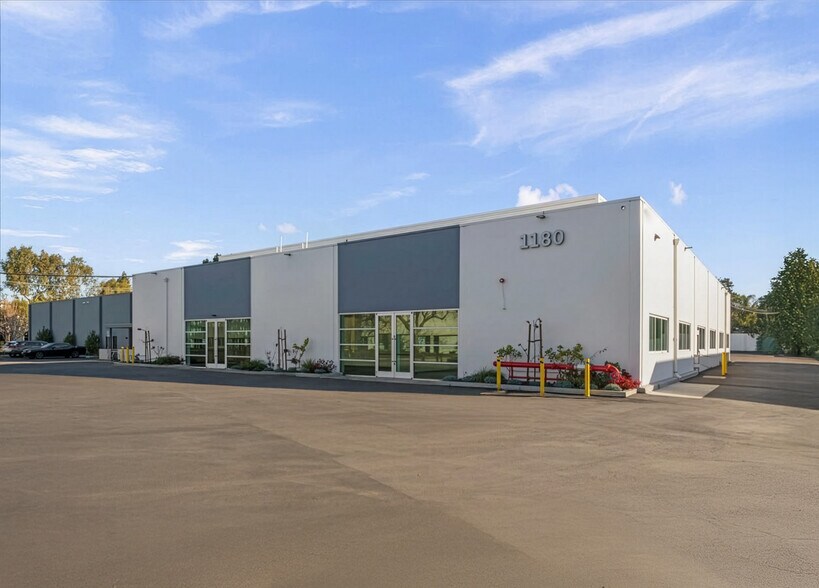 More Photos Of 1180 O'Brien Dr, Menlo Park Research And Development For Lease