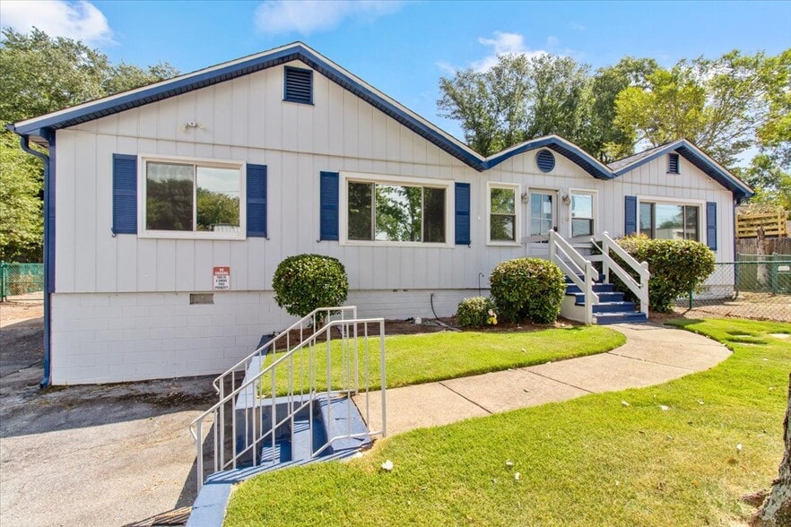 More Photos Of 57 Merritt St SE, Marietta Daycare Center For Sale