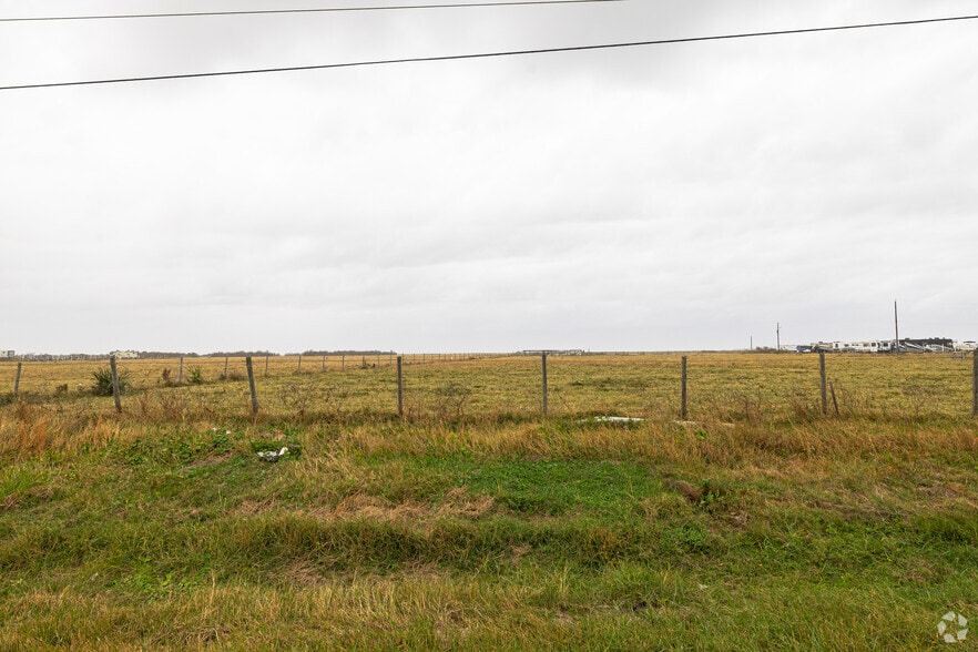 More Photos Of 17514 Termini San Luis Pass Rd, Galveston Land For Sale