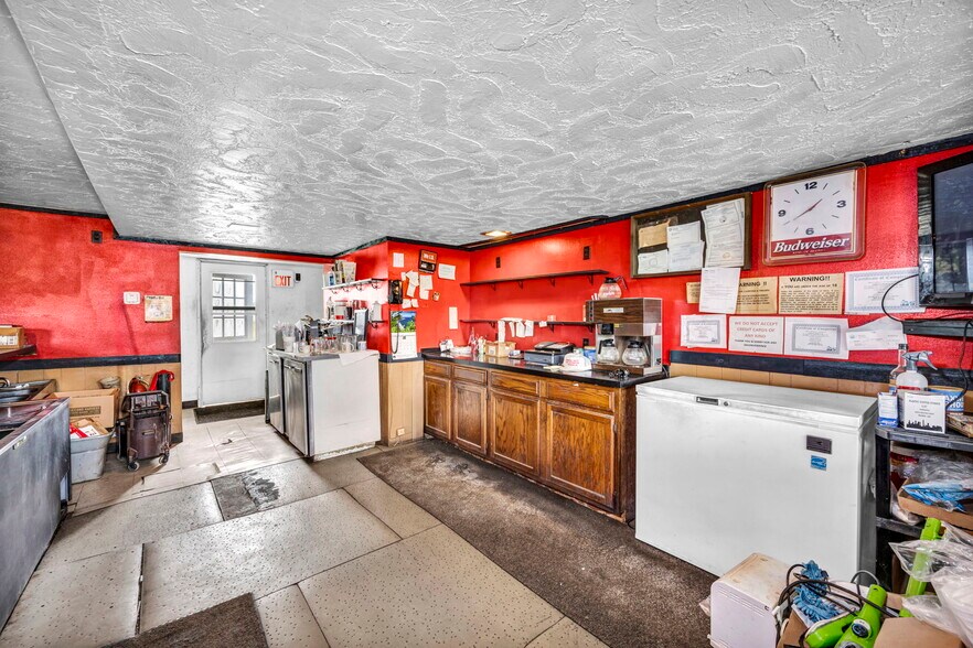 More Photos Of 40980 Butternut Park Ct, Elyria Specialty For Sale