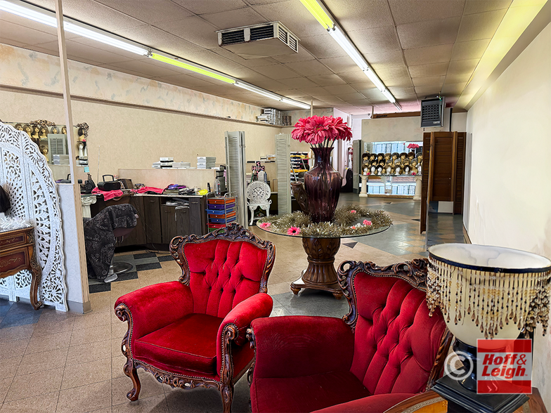 More Photos Of 1490-1494 Carr St, Lakewood General Retail For Sale