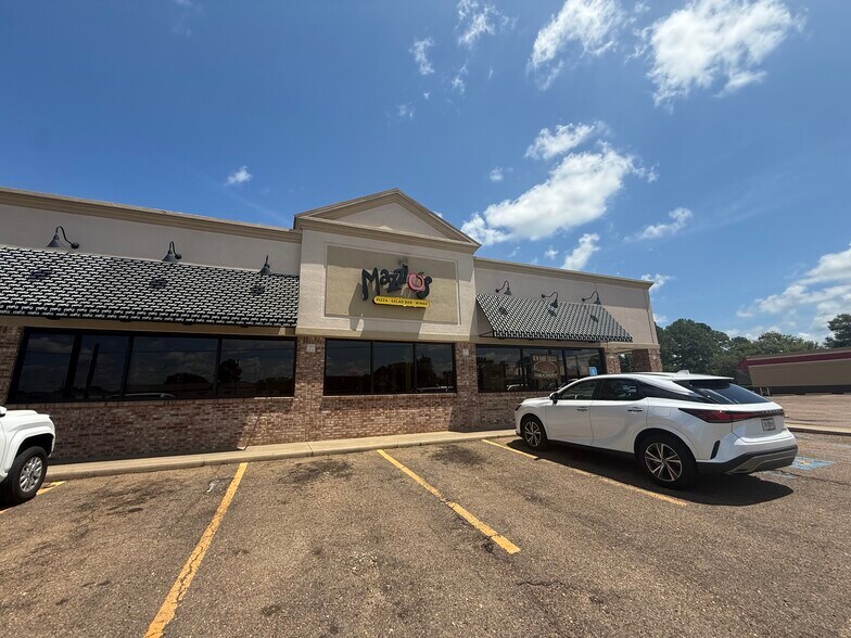 More Photos Of 309 Hwy 80 E, Clinton Unknown For Lease