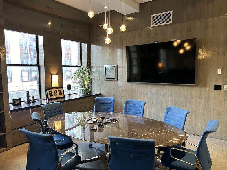 More Photos Of 20 W 33rd St, New York Office For Sale