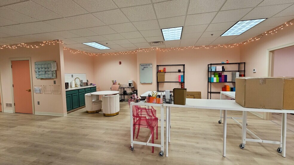 More Photos Of 822 Kumho Dr, Fairlawn Medical For Lease