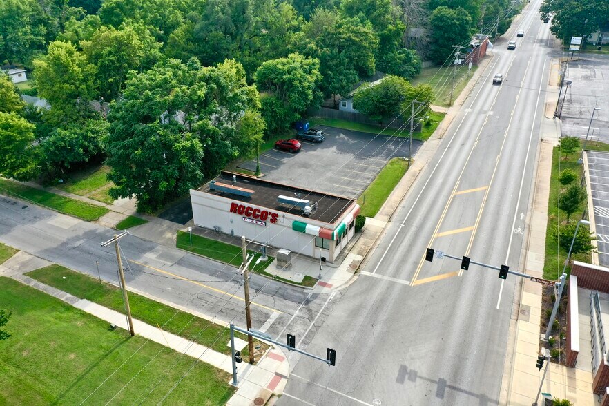 More Photos Of 834 E Division St, Springfield Restaurant For Sale
