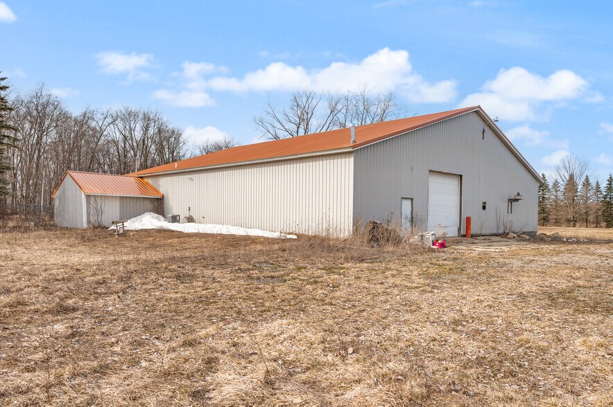 More Photos Of 18470 195th ave, Big Rapids Office For Sale