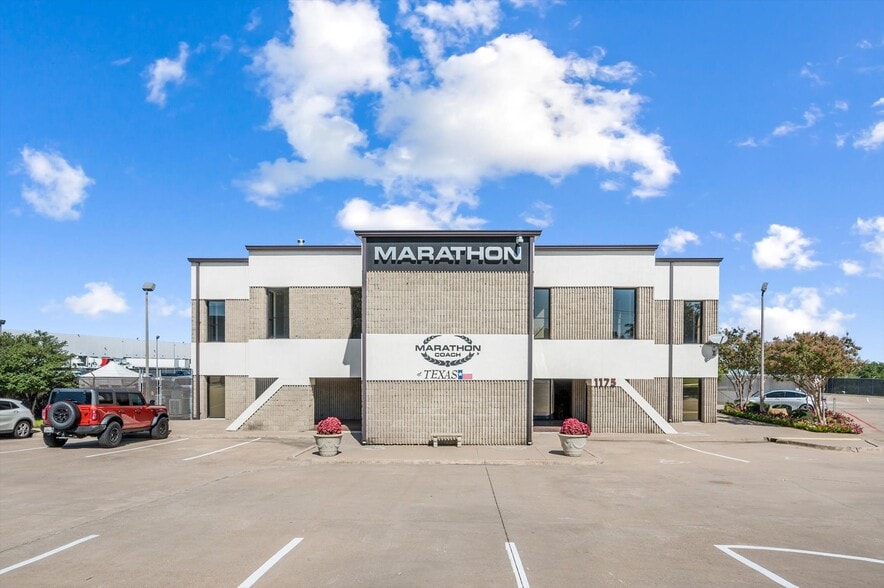 Primary Photo Of 1175 Post & Paddock Rd, Grand Prairie Office For Lease