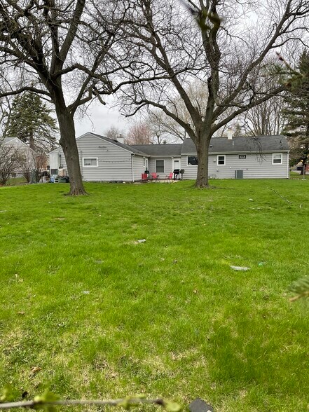 More Photos Of 511 Rockland Rd, Lake Bluff Land For Sale