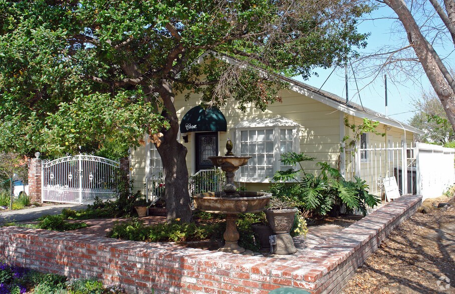 Primary Photo Of 41955 Main St, Temecula Freestanding For Sale