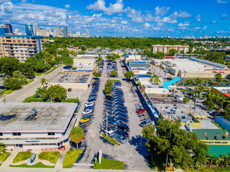 More Photos Of 1083 SE 17th St, Fort Lauderdale Convenience Store For Sale