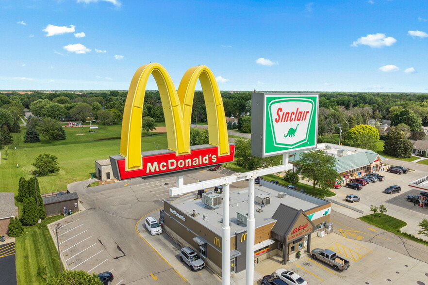 More Photos Of 1400 14th St NW, Austin Service Station For Sale