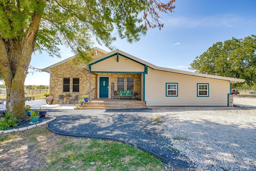 More Photos Of 9809 N Highway 171, Godley Land For Sale