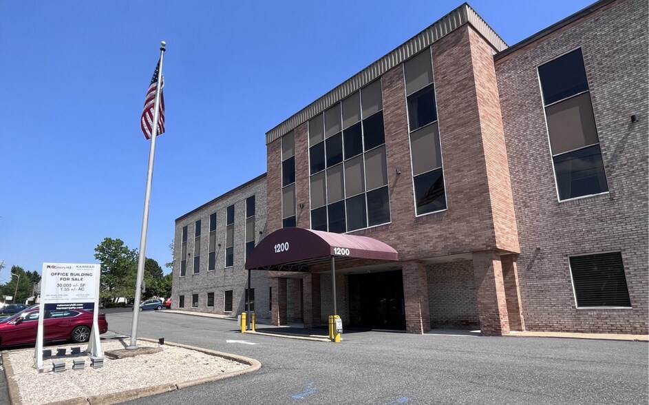 More Photos Of 1200 Philadelphia Pike, Wilmington Office For Sale