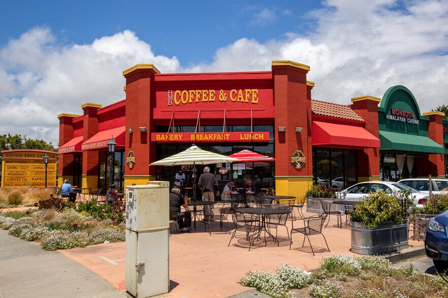 More Photos Of 535-539 Main St, Half Moon Bay Storefront Retail Residential For Sale