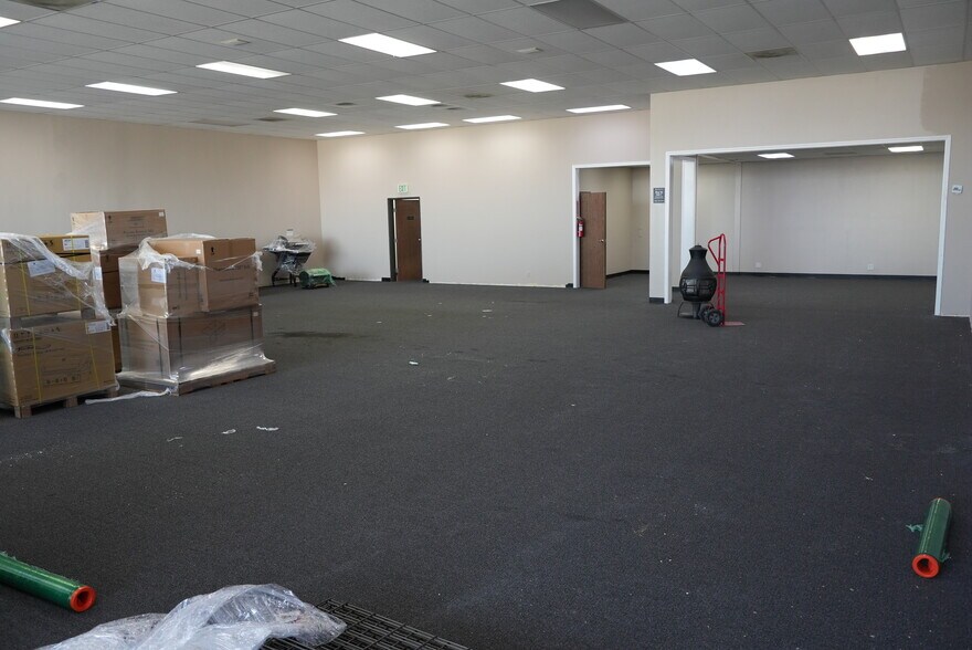 More Photos Of 18225 Hawthorne Blvd, Torrance Storefront Retail Office For Lease