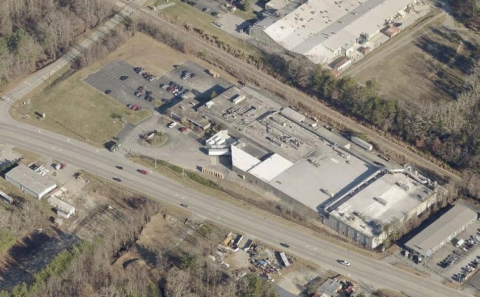 Primary Photo Of 3510 Asheville Hwy, Hendersonville Manufacturing For Sale