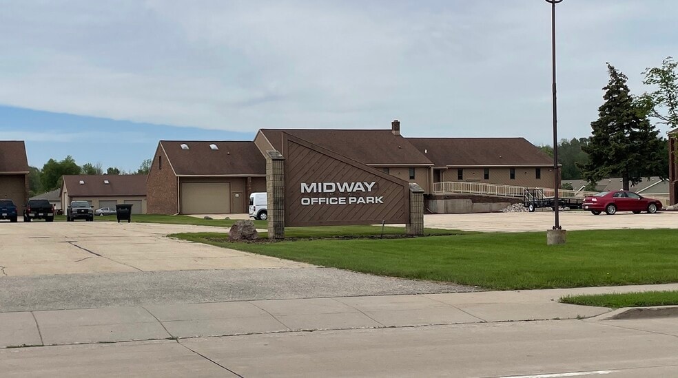 More Photos Of 1477 Kenwood Dr, Menasha Unknown For Lease