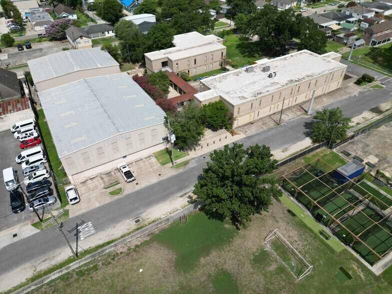 More Photos Of 201 Pasadena Ave, Metairie Schools For Sale