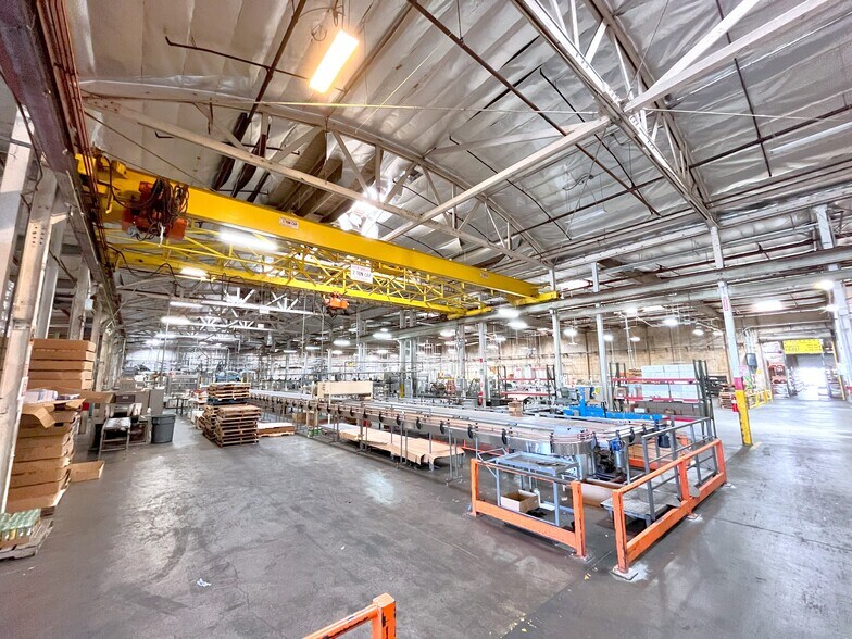 More Photos Of 5331-5333 E Slauson Ave, Commerce Warehouse For Sale