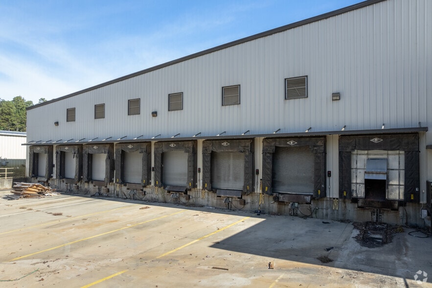 More Photos Of 211 Pine Rd, Easley Warehouse For Sale