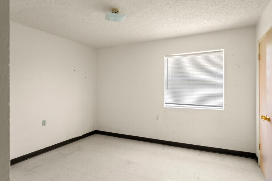 More Photos Of 5314 Blanco Ave, El Paso Office Residential For Sale