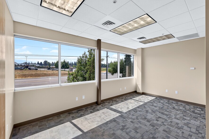 More Photos Of 2208 N Swing Ln, Liberty Lake Medical For Lease