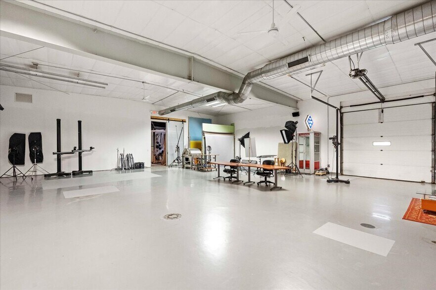 More Photos Of 1225 Greenway Cross, Madison Flex For Sale