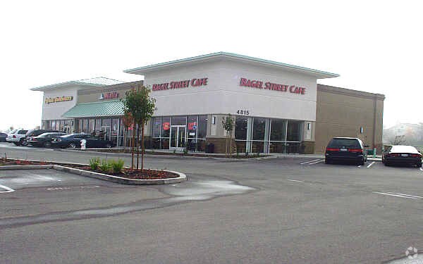 More Photos Of 4859 Lone Tree Way, Antioch Freestanding For Lease