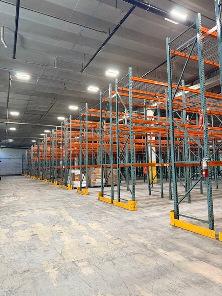 More Photos Of 9150 NW 105th Way, Medley Manufacturing For Lease