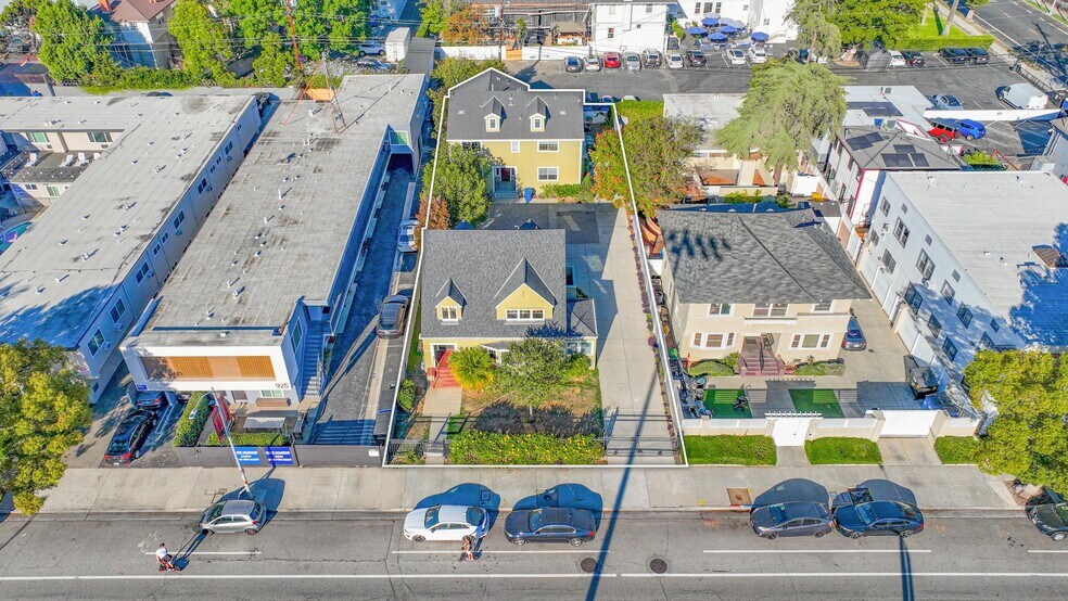 More Photos Of 921 W 30th St, Los Angeles Apartments For Sale