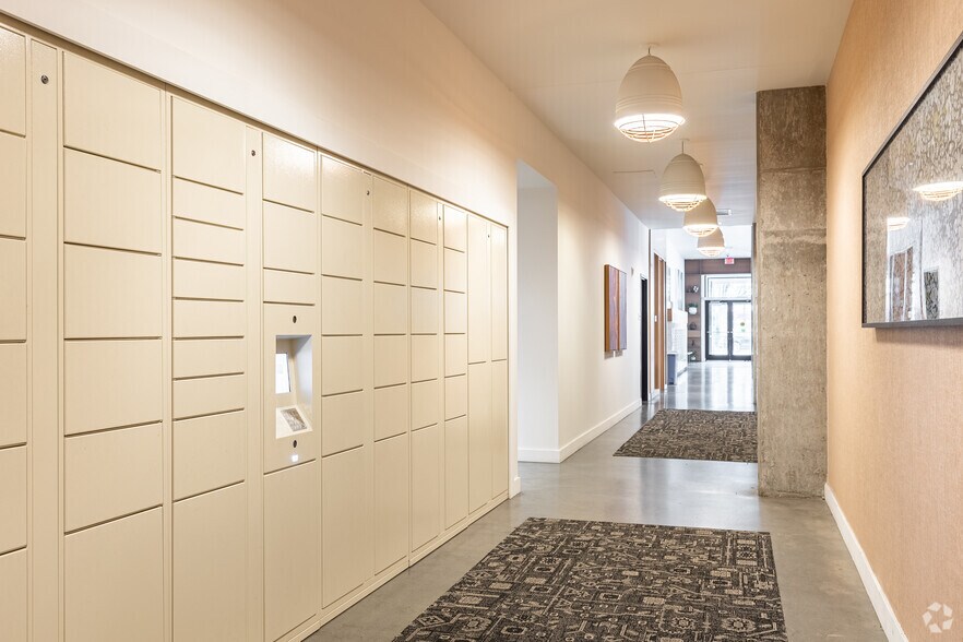 More Photos Of 1378 NW 18th Ave, Portland Apartments For Lease