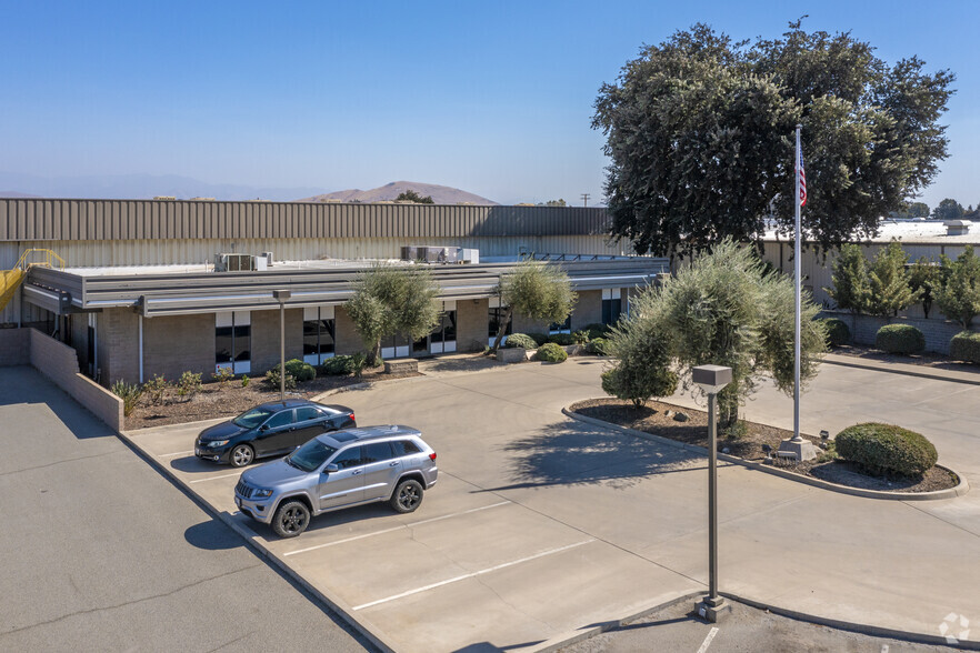 Primary Photo Of 600 S E St, Porterville Manufacturing For Lease