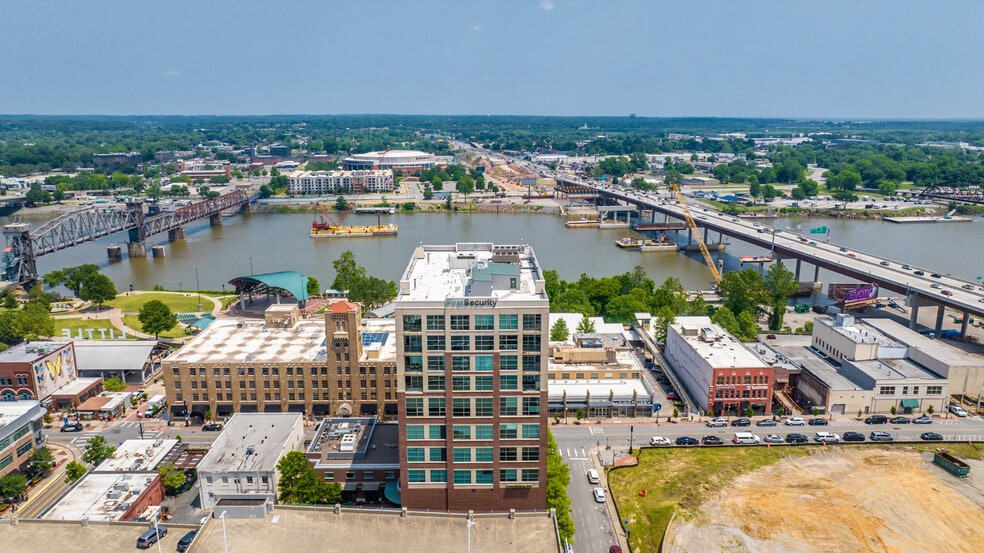 More Photos Of 521 President Clinton Ave, Little Rock Office Residential For Sale