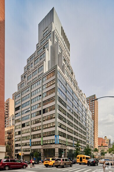 More Photos Of 205 Lexington Ave, New York Office For Lease