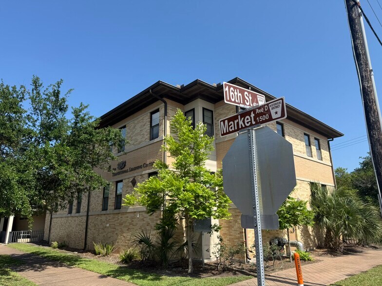 More Photos Of 1528 Post Office St, Galveston Rehabilitation Center For Sale