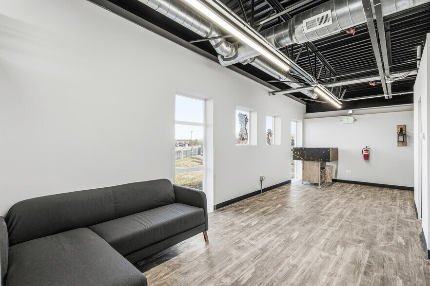 More Photos Of 18233 Lincoln Meadows Pky, Parker Self Storage For Sale