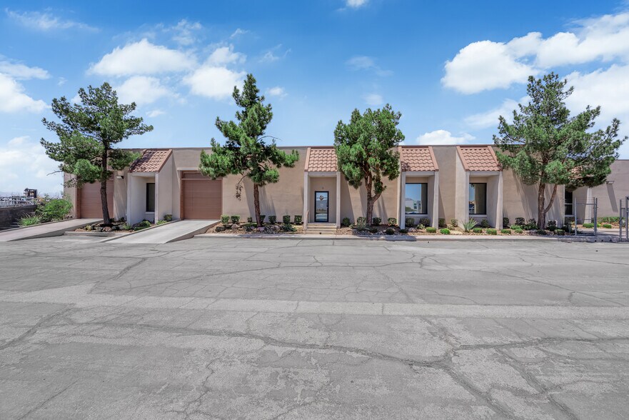More Photos Of 3101 E Craig Rd, North Las Vegas Distribution For Lease