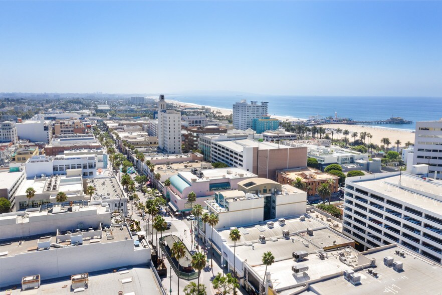 More Photos Of 301 Arizona Ave, Santa Monica Office For Lease