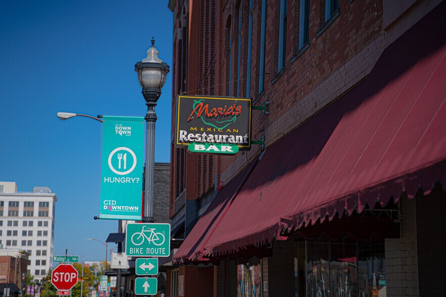 More Photos Of 406 South Ave, Springfield Storefront Retail Office For Lease