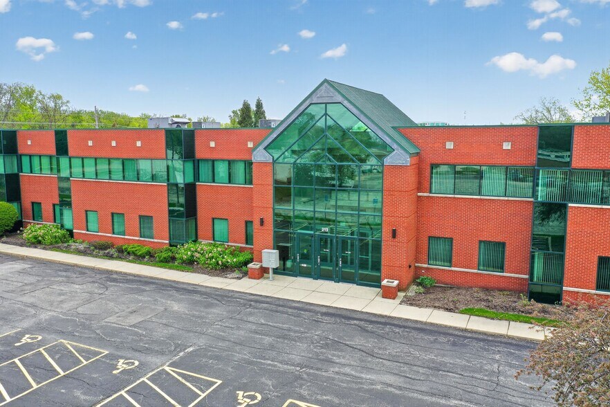 More Photos Of 213 Front St, McHenry Office For Lease