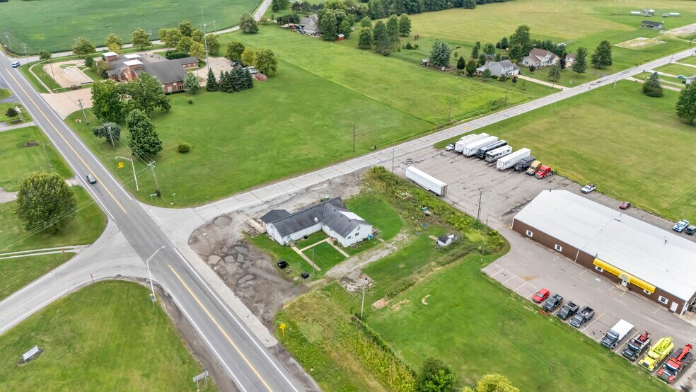 More Photos Of 40980 Butternut Park Ct, Elyria Specialty For Sale