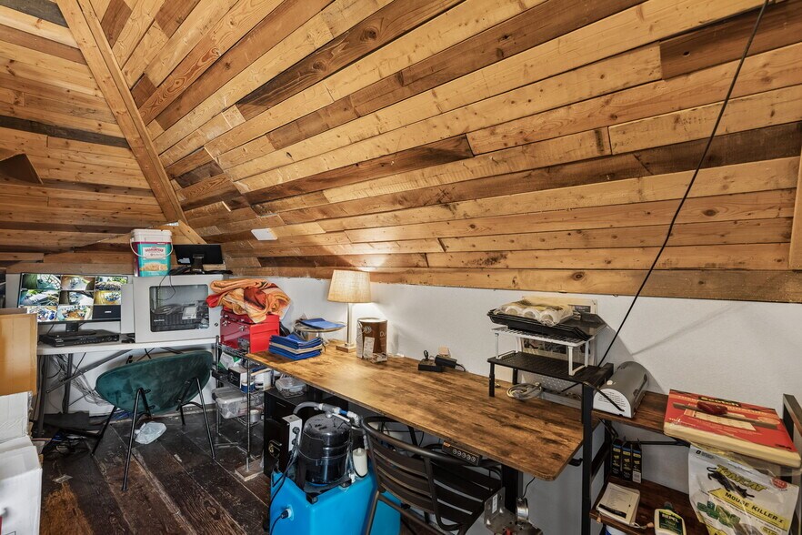More Photos Of 217 W Hopkins St, San Marcos Restaurant For Sale