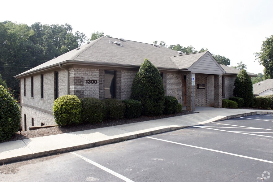 More Photos Of 1300 SE Maynard Rd, Cary Office For Sale