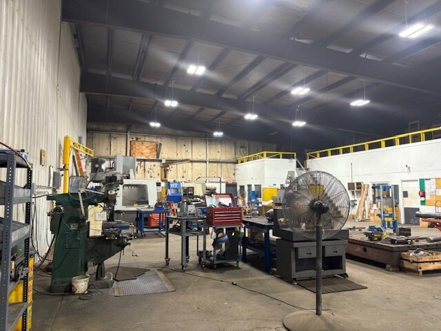 More Photos Of 718 E Main St, Kewanna Industrial For Sale