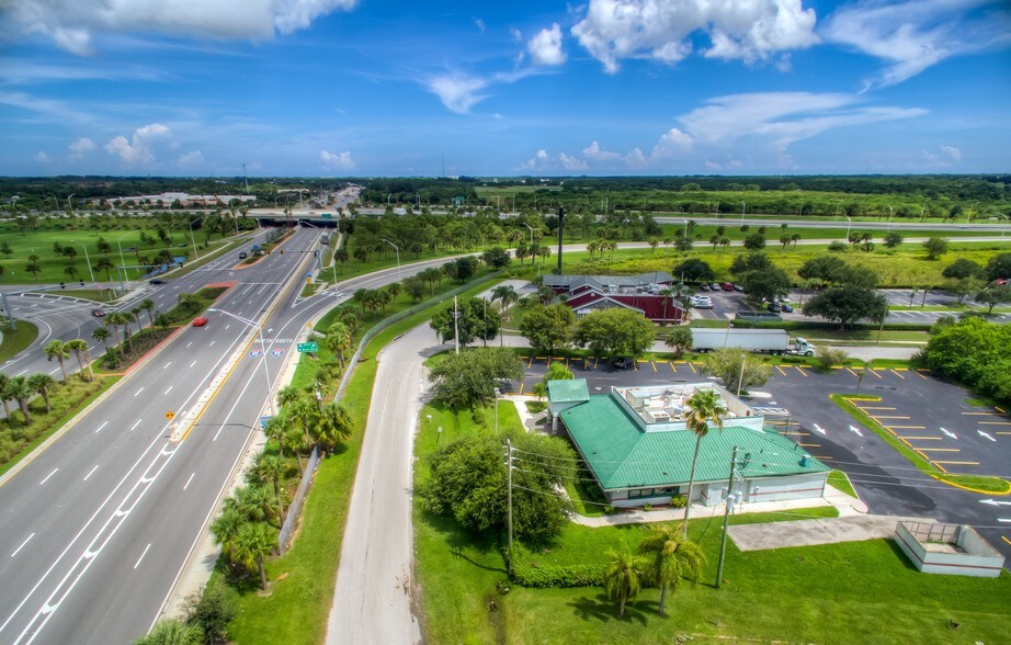 More Photos Of 6501 Darter Ct, Fort Pierce Restaurant For Sale