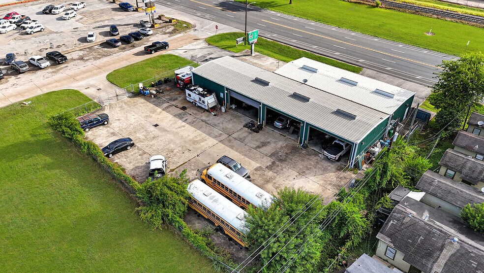 Primary Photo Of 502 Washington St, South Houston Warehouse For Sale