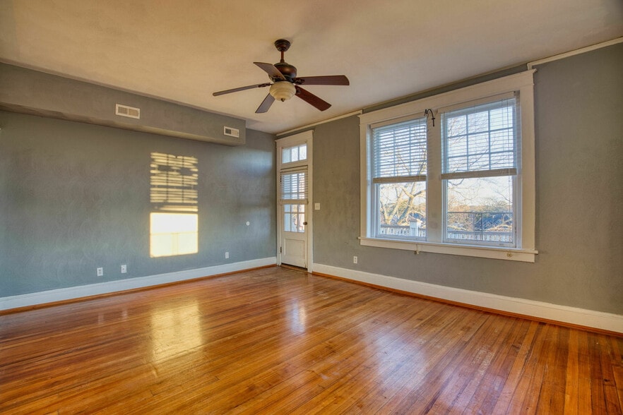 More Photos Of 230 E 40th St, Norfolk Apartments For Sale